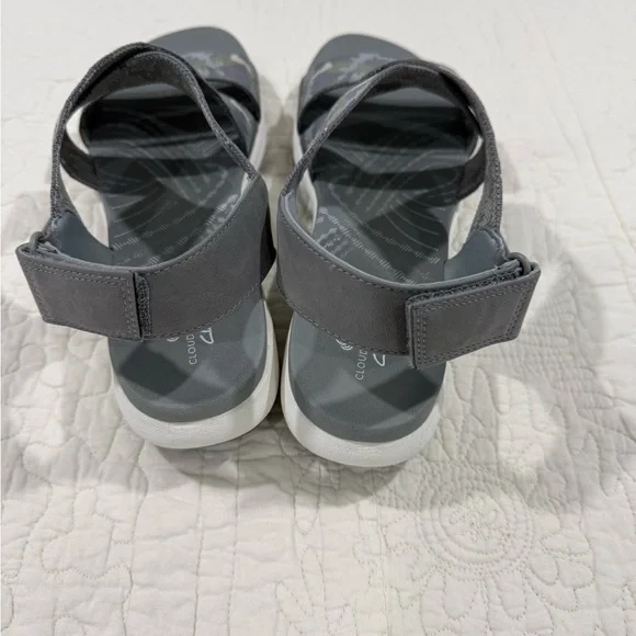 Cloudsteppers by Clarks Gray Sandals Womens/Femmes Size 11 W Camo - Picture 5 of 8